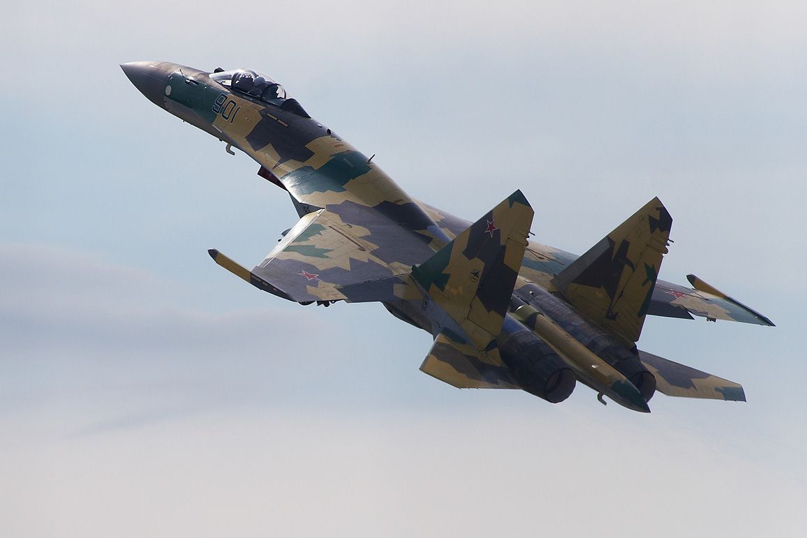 СМИ: россия поставит Ирану десятки истребителей Су-35, пилоты уже  тренируются