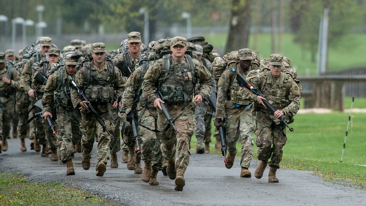 1761037903437713.jpg e7da725cf95441f8bd78ec0adaded4b6.jpg