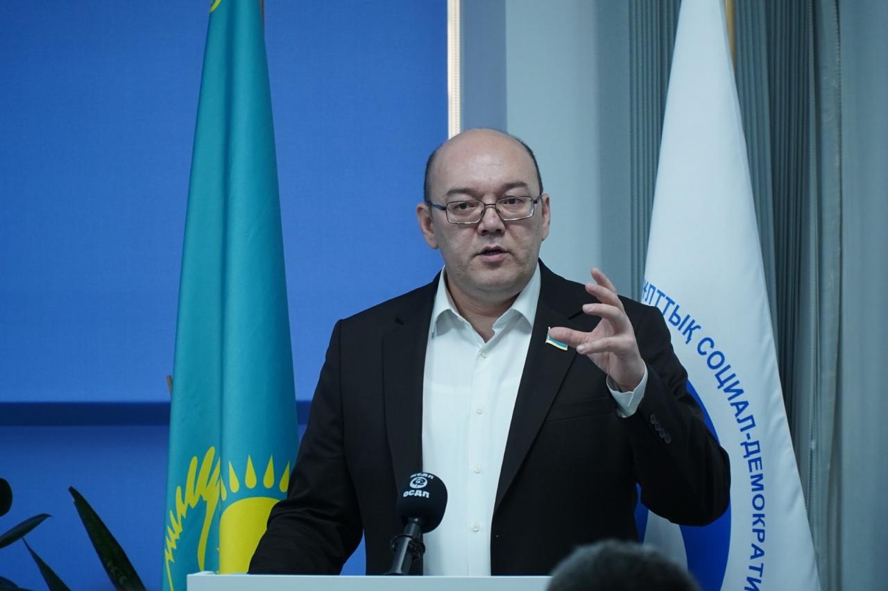 ЖСДП: Конституциялық реформаға арналған талқылау өтті