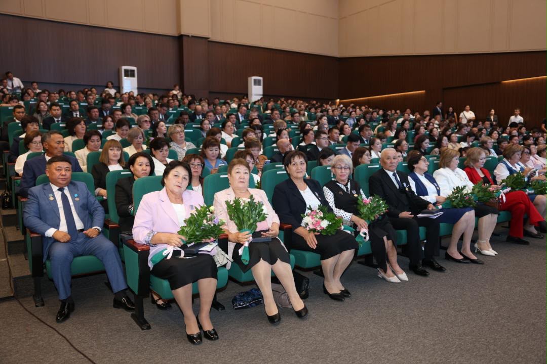 Алматы облысындағы 5 мектеп еліміздің ең үздік 100 білім ошағының қатарына кірді