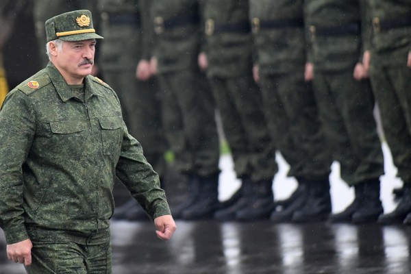 Лукашенко: Сұмдық соғыс жақындап келеді!